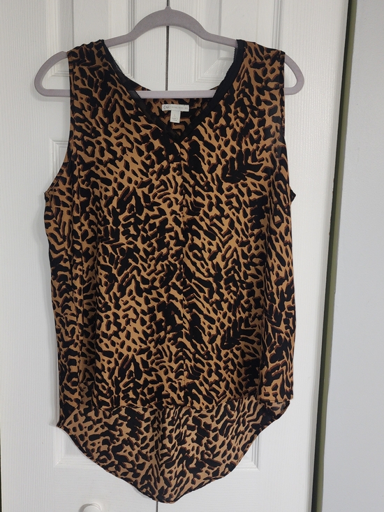 Cato Tops - Black & Tan Animal Print V-Neck Sleeveless Camisole Stylish And Versatile Size L